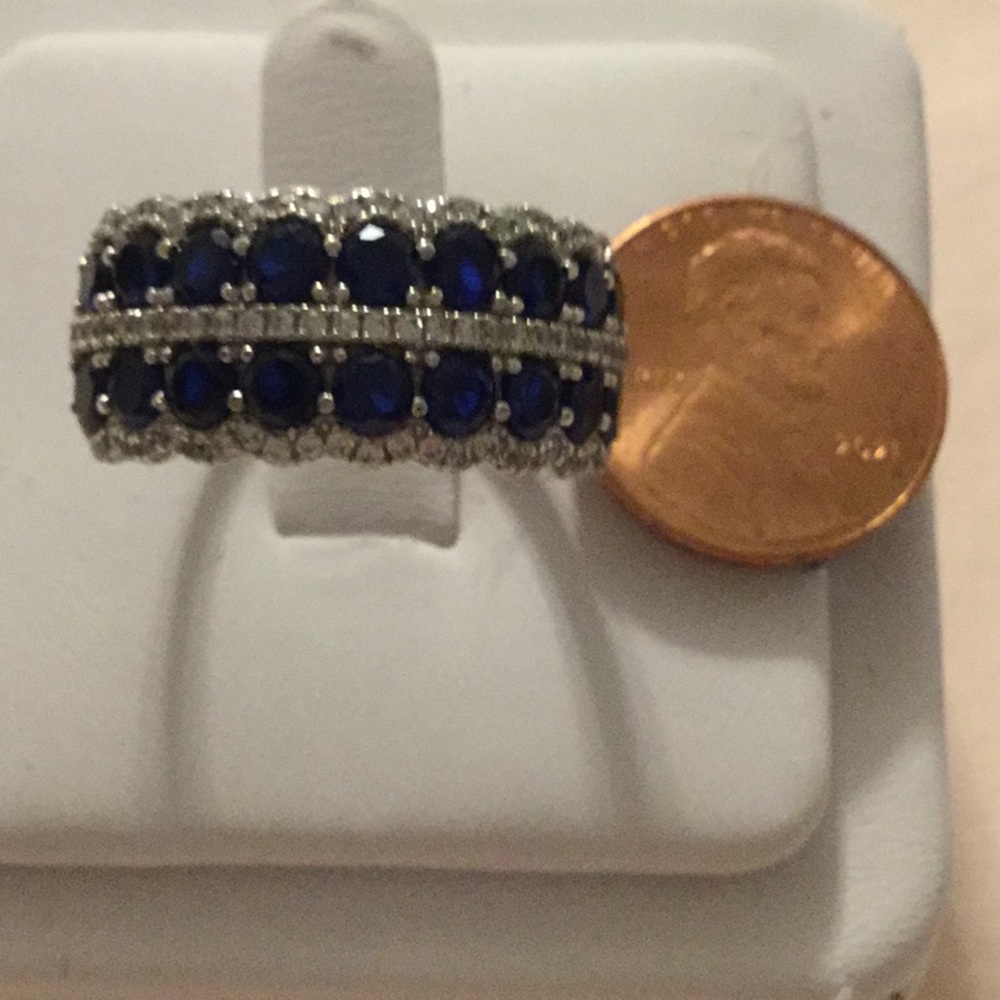 JTV. Bella Luce Blue sapphire and white diamond simulant Size 9